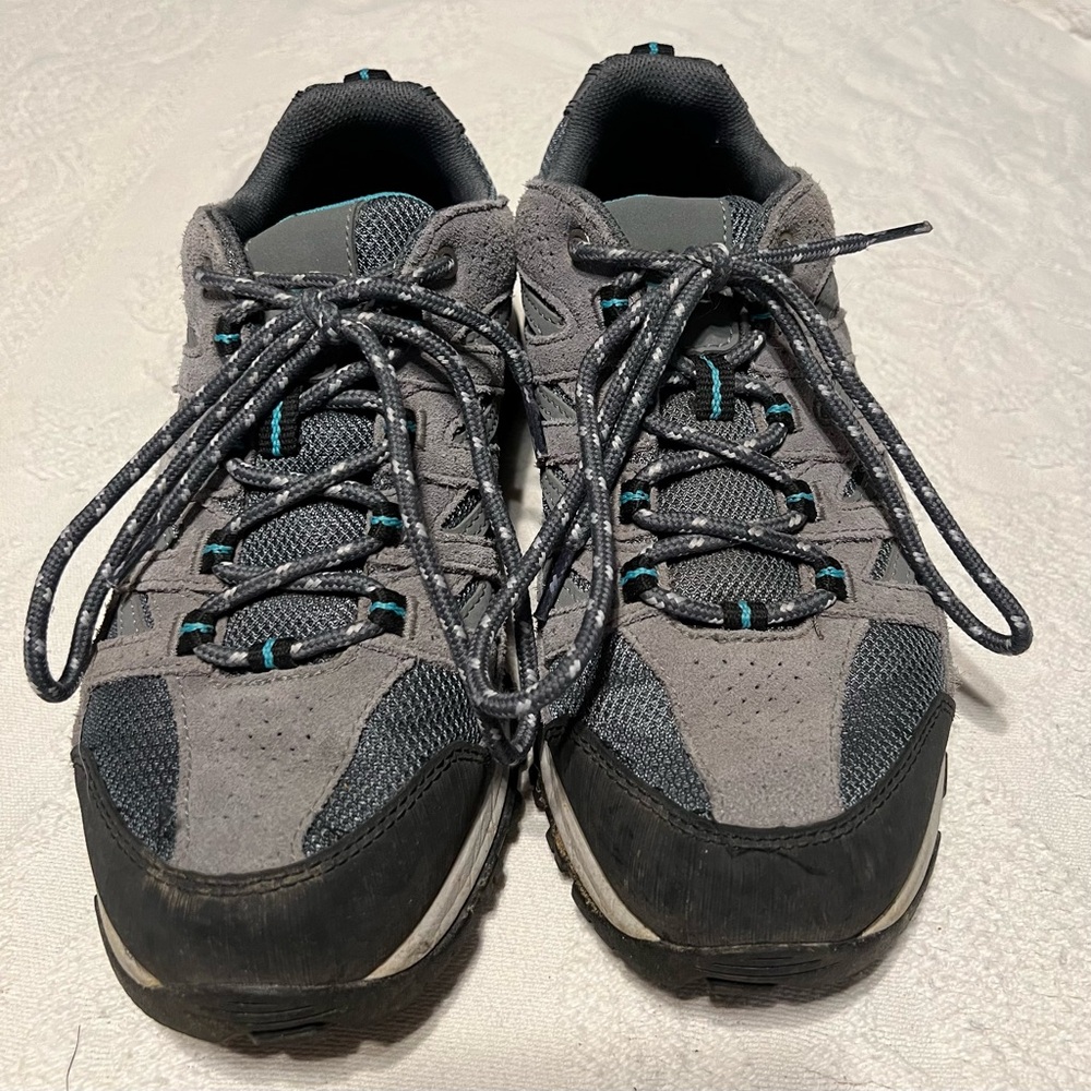 Columbia Women’s Hiking Shoes Size 8.5